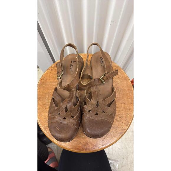 BOC Born Concept Brown Leather Strappy Wedge Sandals Women's 8 - Picture 1 of 5